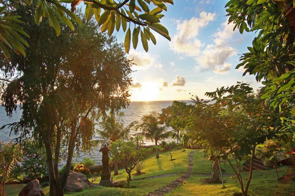 Villa Batu Tangga Амед Екстер'єр фото